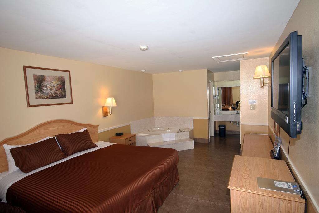 Edinburg Executive Inn ภายนอก รูปภาพ