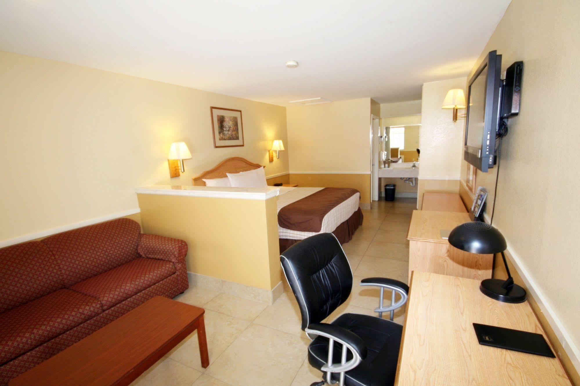 Edinburg Executive Inn ภายนอก รูปภาพ